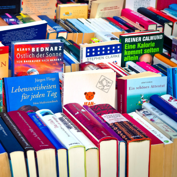 El libro en la calle: Bookcrossing en vivo en el Espacio Joven Sur